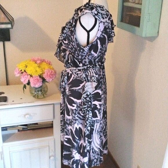 Suzi Chin for Maggy Boutique True Wrap Dress - Picture 4 of 10